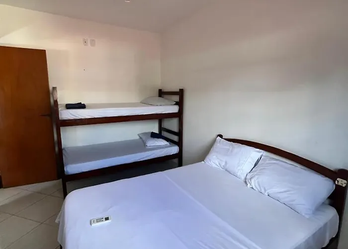 Apto Bem Equipado, Com 2 Quartos Acomoda Ate 6 Pessoas Confortavelmente