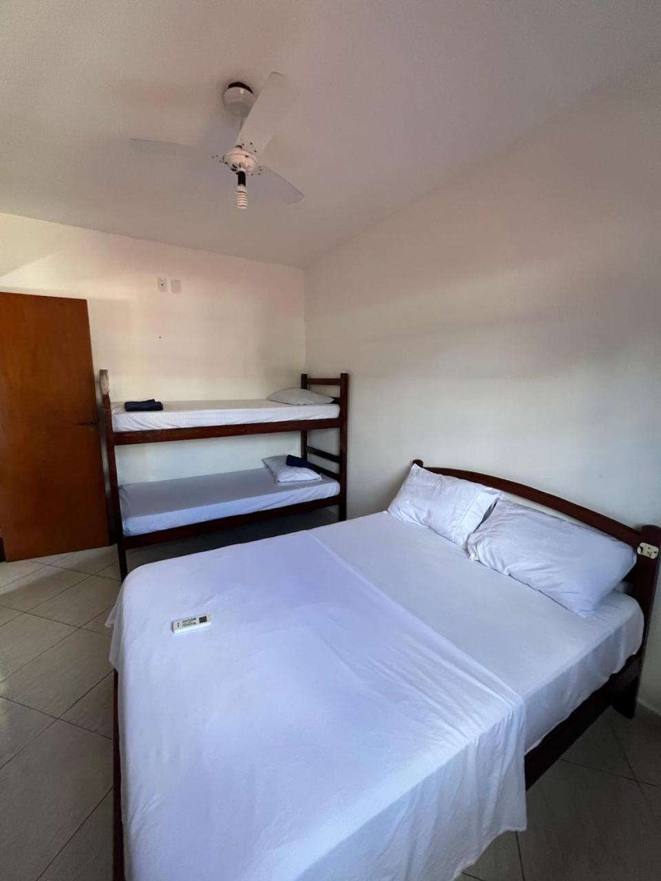 Apto Bem Equipado, Com 2 Quartos Acomoda Ate 6 Pessoas Confortavelmente Ubatuba